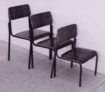 CADEIRAS ESCOLARES (AUTOR: KARL HEINZ BERGMILLER - ANO: 1977 &ndash; PRODU&Ccedil;&Atilde;O: CEQUIPEL, PR)