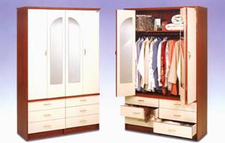 FIGURA 466 -	ROUPEIROS DA CARRARO (BRASIL, 2004 E 2001)