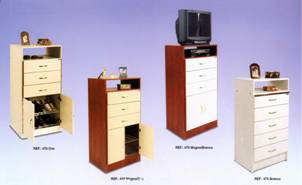 FIGURA 467 -	LINHA DE C&Ocirc;MODAS DA CARRARO (BRASIL, 2001)