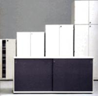 FIGURA 353 -	DIVIS&Oacute;RIAS E M&Oacute;VEIS PARA ESCRIT&Oacute;RIO, DA ESCRIBA (BRASIL, 2003)