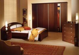 FIGURA 357 -	DORMIT&Oacute;RIOS MASTER E DA LINHA VISION DA RUDNICK, COM ACABAMENTO NAS CORES TABACO E MARFIM ACETINADOS (BRASIL, 2000)